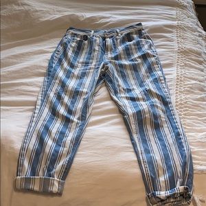 American Eagle Mom Jeans